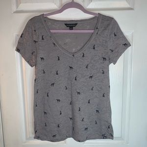 Rock & Republic  vneck with cheetahs